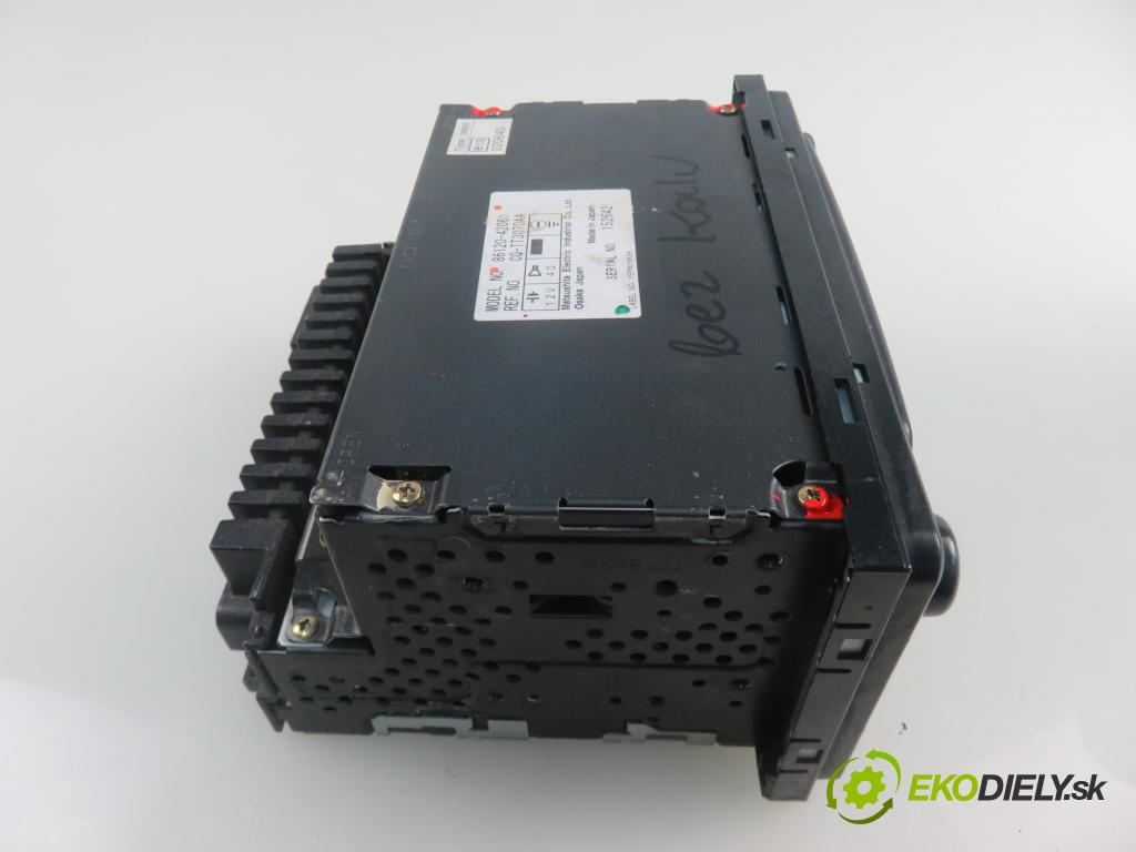 TOYOTA RAV 4 II (_A2_) SUV 2003 85,00 2.0 D-4D 4WD 116 - 1CD-FTV 1995,00 RADIO CD 8612042061