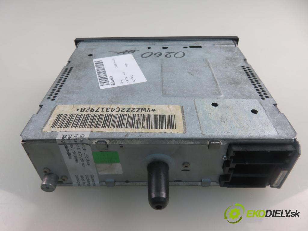VW GOLF IV (1J1) HB 1999 81,00 1.9 TDI 110 - ASV 1896,00 RADIO 1J0035152E