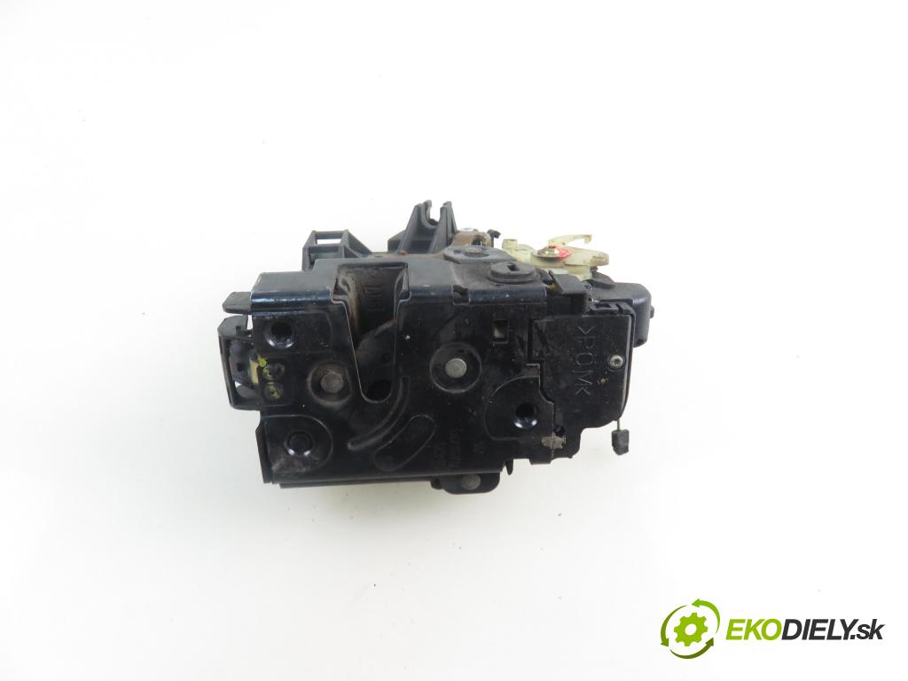 VW GOLF IV (1J1) HB 2003 55,00 1.4 16V 75 - AKQ 1390,00 zámok PTE