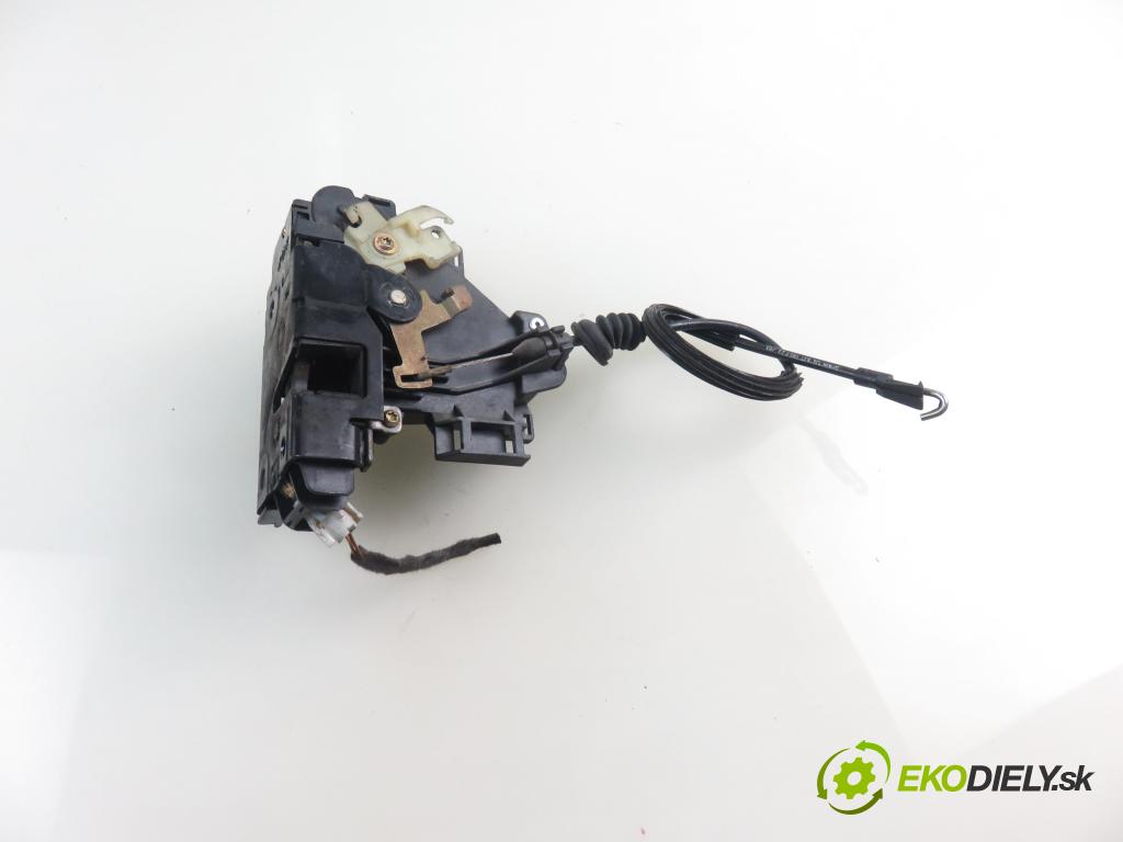 VW GOLF IV (1J1) HB 2003 55,00 1.4 16V 75 - AKQ 1390,00 zámok