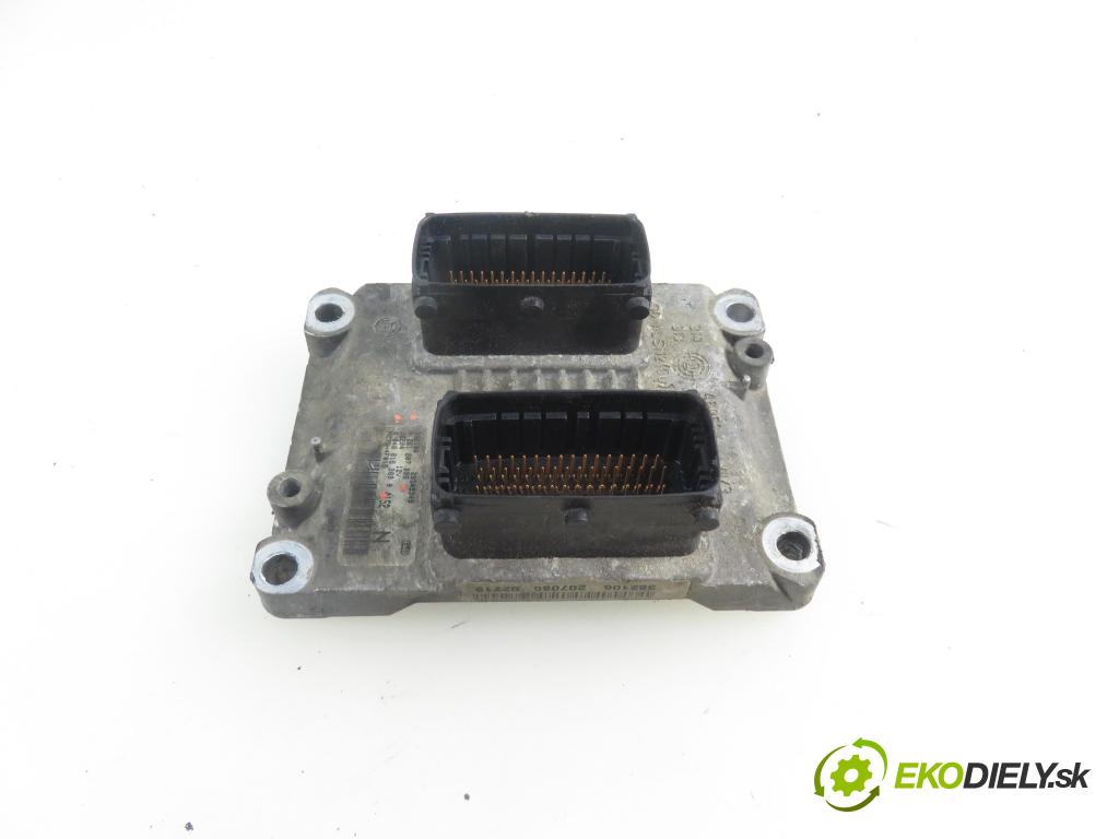 FIAT STILO (192_) HB 2003 59,00 1.2 16V 80 - 188 A5.000 1242,00 Riadiaca jednotka Motor 0261207086 ; 00468183880