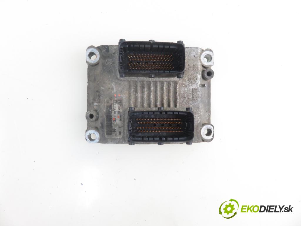 FIAT STILO (192_) HB 2003 59,00 1.2 16V 80 - 188 A5.000 1242,00 Riadiaca jednotka Motor 0261207086 ; 00468183880