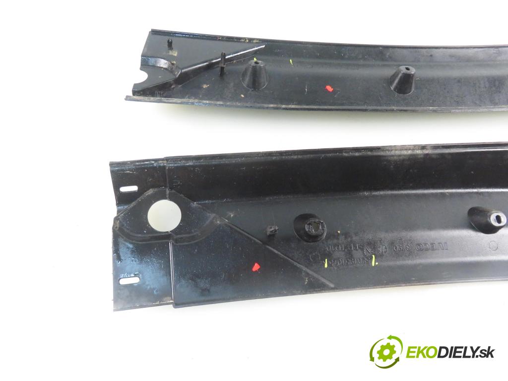 IVECO DAILY VI Furgon FURGON 2020 100,00 3.0 NaturalPower 136 - F1CFA401C 2998,00 Torpédo, plast pod čelné okno 5801951120 ; 5801951075 (Torpéda)