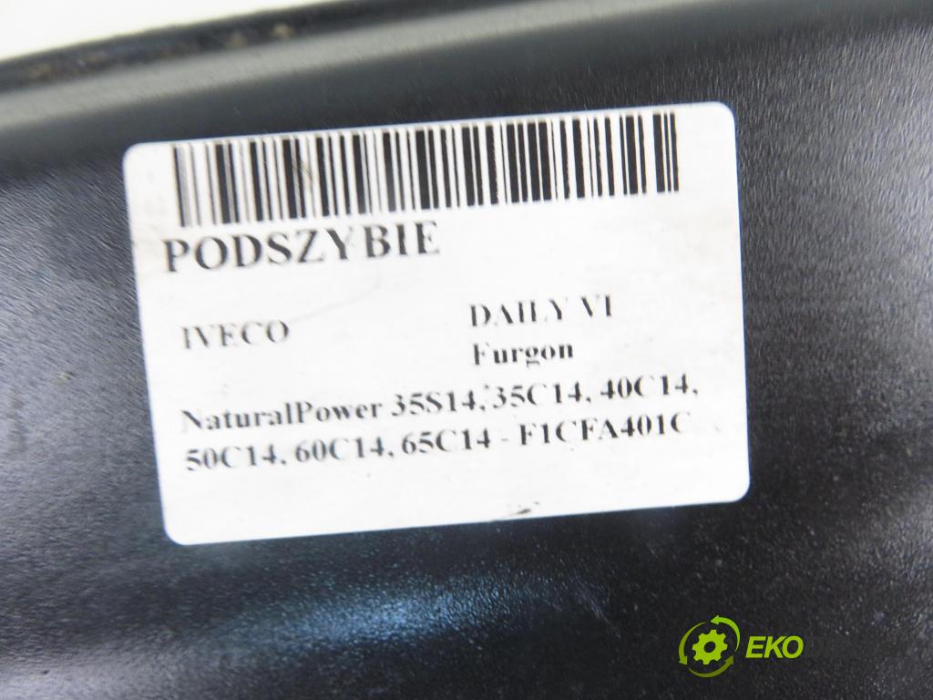 IVECO DAILY VI Furgon FURGON 2020 100,00 3.0 NaturalPower 136 - F1CFA401C 2998,00 Torpédo, plast pod čelné okno 5801951120 ; 5801951075 (Torpéda)