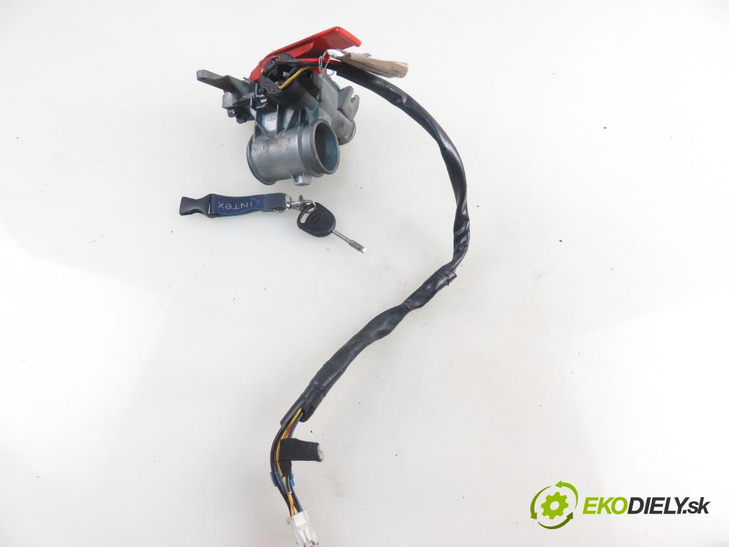 FORD ESCORT VI kаbriolet (ALL) CABRIO 1996 55,00 1.4 8V 75 - F4B 1392,00 spinačka  (Spínacie skrinky a kľúče)