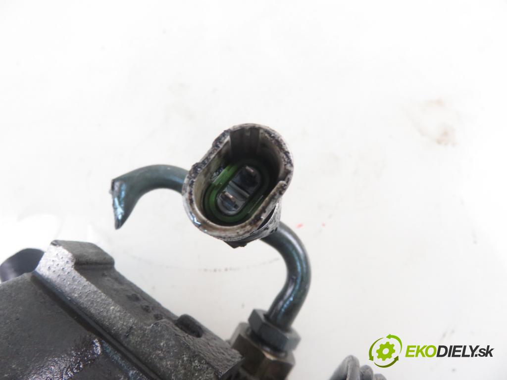 RENAULT MEGANE I (BA0/1_) HB 2002 79,00 1.6 16V 107 - K4M 700 1598,00 Pumpa servočerpadlo 26090956 ; 8200113599 ; 8200112299 (Servočerpadlá, pumpy riadenia)