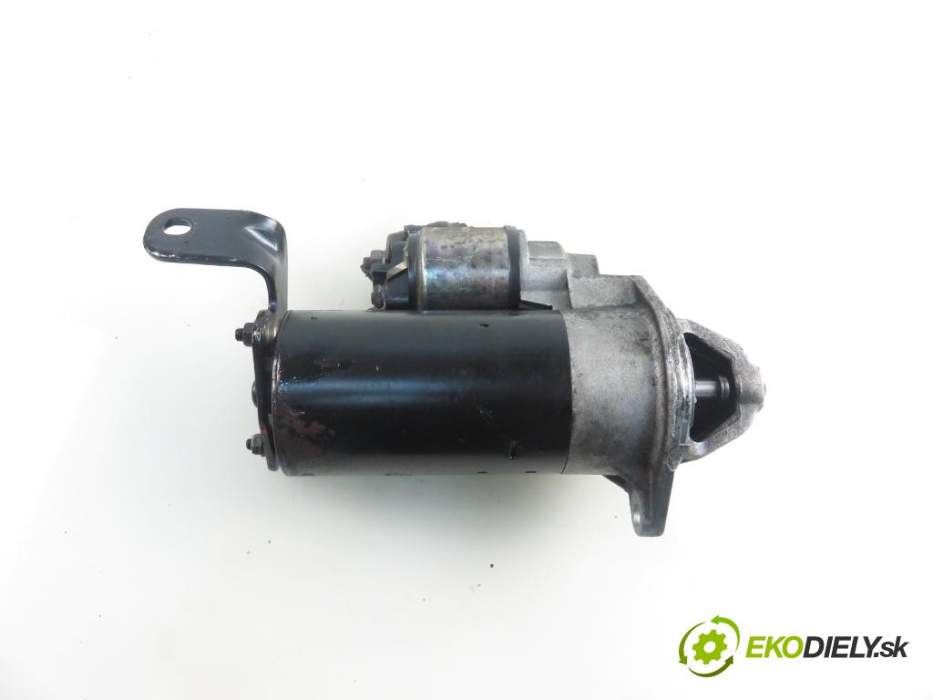 OPEL ZAFIRA A Nadwozie Wielkopojemne (MPV) (T98) MINIVAN 2001 74,00 2.0 DTI 16V 101 - Y 20 DTH 1995,00 Štartér 0001109052 (Štartéry)