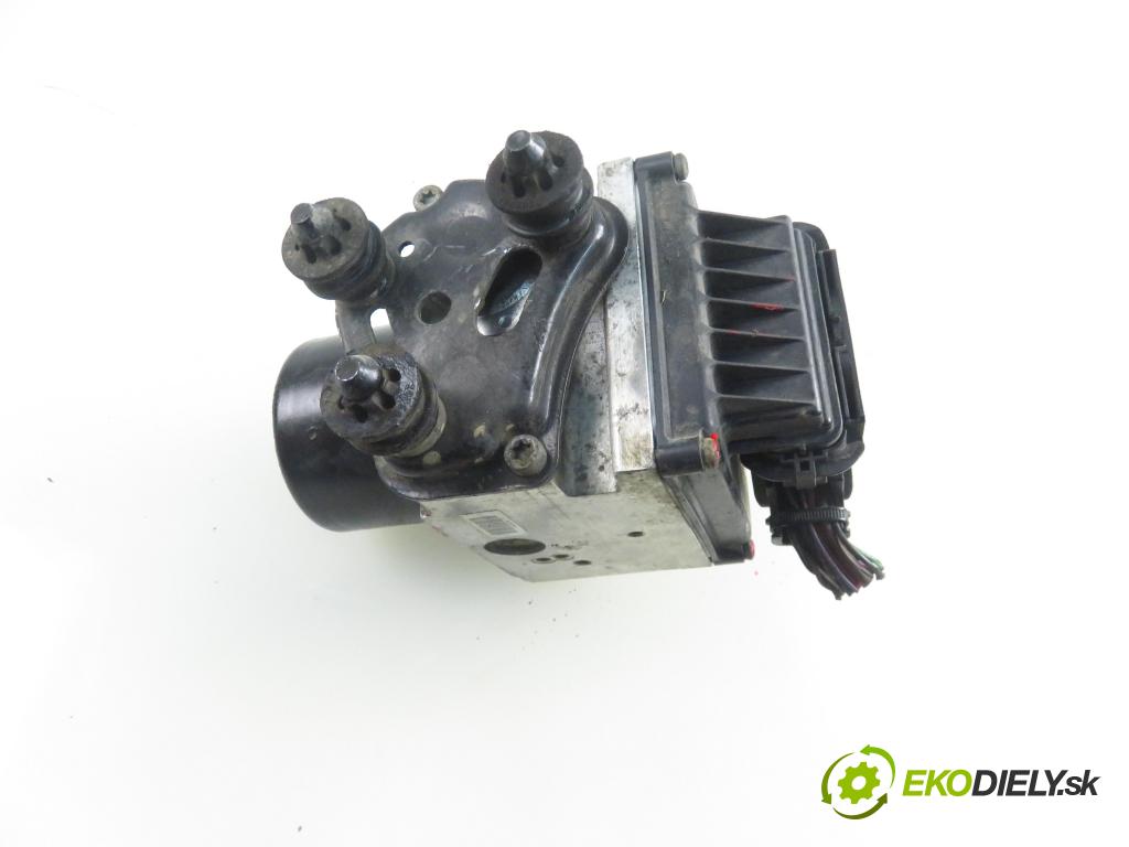 VW PASSAT B6 (3C2) SEDAN 2005 103,00 2.0 TDI 16V - BKP 1968,00 Pumpa ABS 15747702 ; 15747502B ; 3C0614095M (Pumpy ABS)