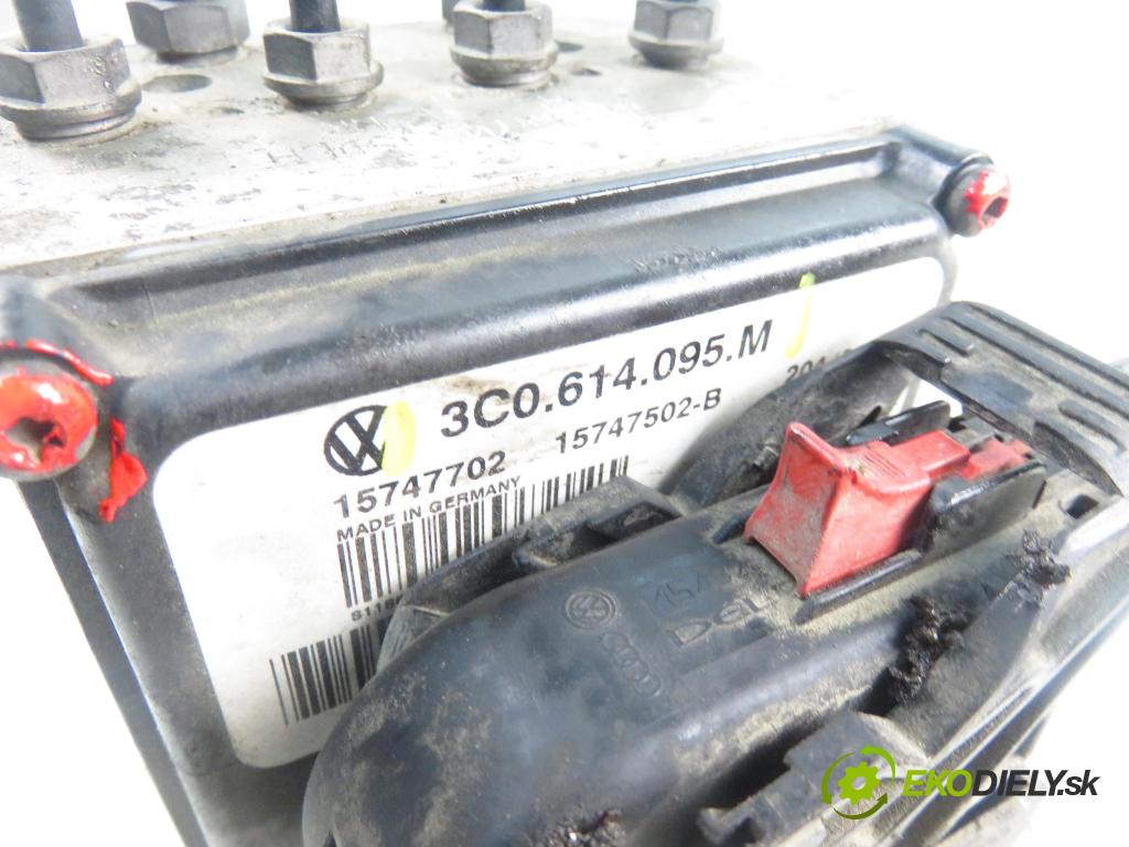 VW PASSAT B6 (3C2) SEDAN 2005 103,00 2.0 TDI 16V - BKP 1968,00 Pumpa ABS 15747702 ; 15747502B ; 3C0614095M (Pumpy ABS)