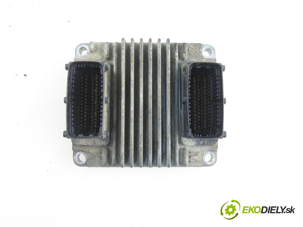OPEL ASTRA G liftback (T98) HB 2004 66,00 1.4 16V - X 14 XE 1389,00 Riadiaca jednotka Motor 12242030