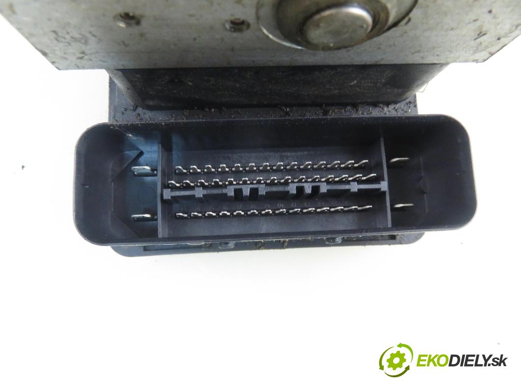 VW GOLF IV (1J1) HB 2001 55,00 1.4 16V - AXP 1390,00 Pumpa ABS 1C0907379E ; 10096003133 (Pumpy ABS)