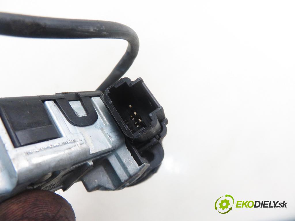 PEUGEOT 308 SW II KOMBI 2014 133,00 2.0 GT BlueHDi 180 - AHW (DW10FC) 1997,00 spinačka 36454600 ; 9663123380 (Spínacie skrinky a kľúče)