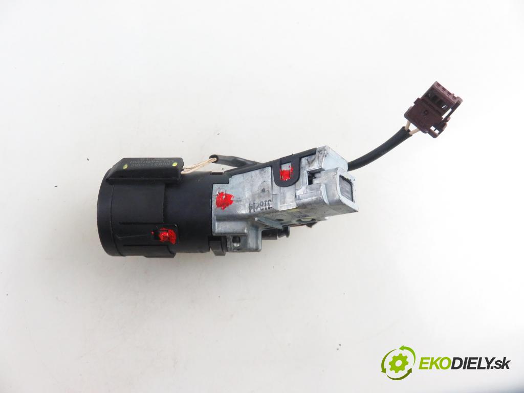 PEUGEOT 308 SW II KOMBI 2014 133,00 2.0 GT BlueHDi 180 - AHW (DW10FC) 1997,00 spinačka 36454600 ; 9663123380 (Spínacie skrinky a kľúče)