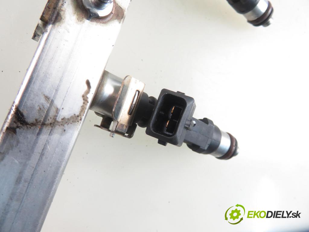 OPEL ASTRA J Sports Tourer (P10) KOMBI 2011 103,00 1.4 Turbo - A 14 NET 1364,00 Lišta vstrekovacia 0280151247 ; 55565971 (Vstrekovacie lišty)