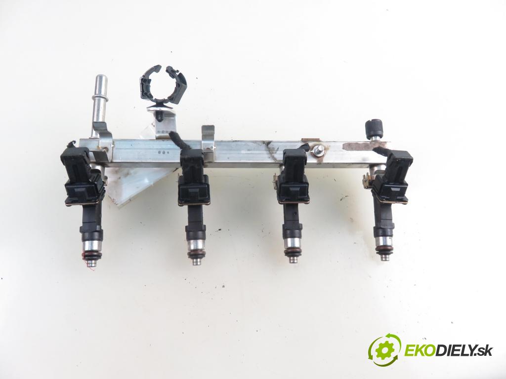 OPEL ASTRA J Sports Tourer (P10) KOMBI 2011 103,00 1.4 Turbo - A 14 NET 1364,00 Lišta vstrekovacia 0280151247 ; 55565971 (Vstrekovacie lišty)