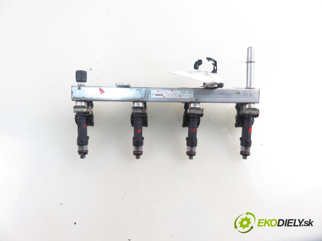 OPEL ASTRA J Sports Tourer (P10) KOMBI 2011 103,00 1.4 Turbo - A 14 NET 1364,00 Lišta vstrekovacia 0280151247 ; 55565971 (Vstrekovacie lišty)