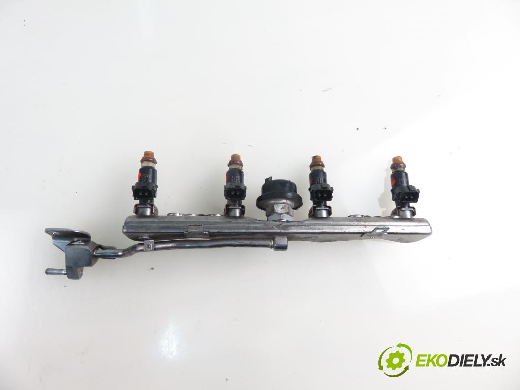 HONDA INSIGHT (ZE_) HB 2010 65,00 1.3 Hybrid 1339,00 Lišta vstrekovacia (Vstrekovacie lišty)