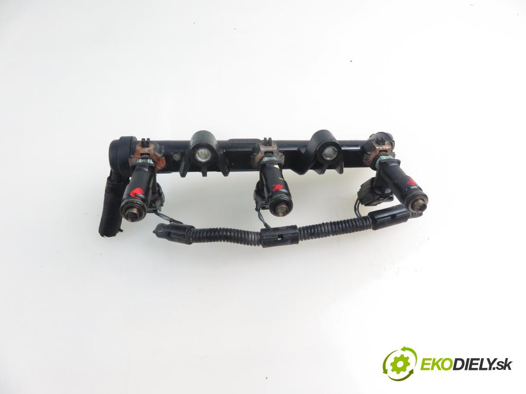 VW FOX (5Z1, 5Z3) HB 2007 40,00 1.2 - BMD 1198,00 Lišta vstrekovacia 03D906031F ; 03D133319J ; 03D133329B (Vstrekovacie lišty)