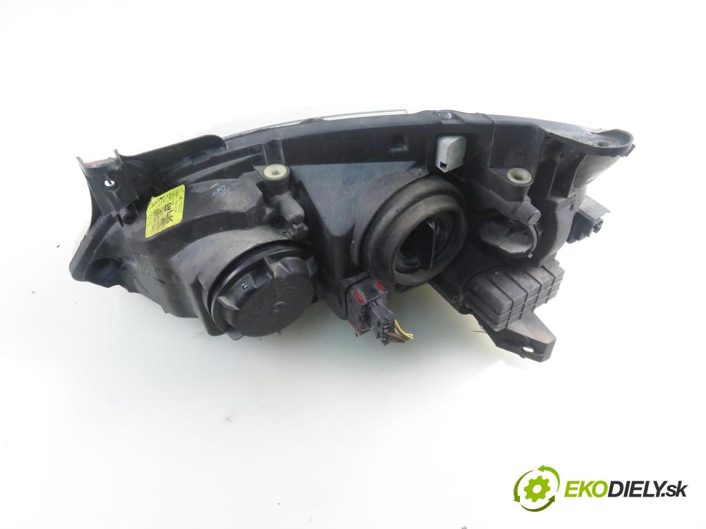 OPEL CORSA C (X01) HB 2002 55,00 1.2 16V 75 - Z 12 XE 1199,00 světlo PP 0301172208