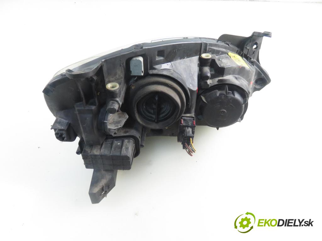 OPEL CORSA C (X01) HB 2002 55,00 1.2 16V 75 - Z 12 XE 1199,00 světlo LP 0301172207