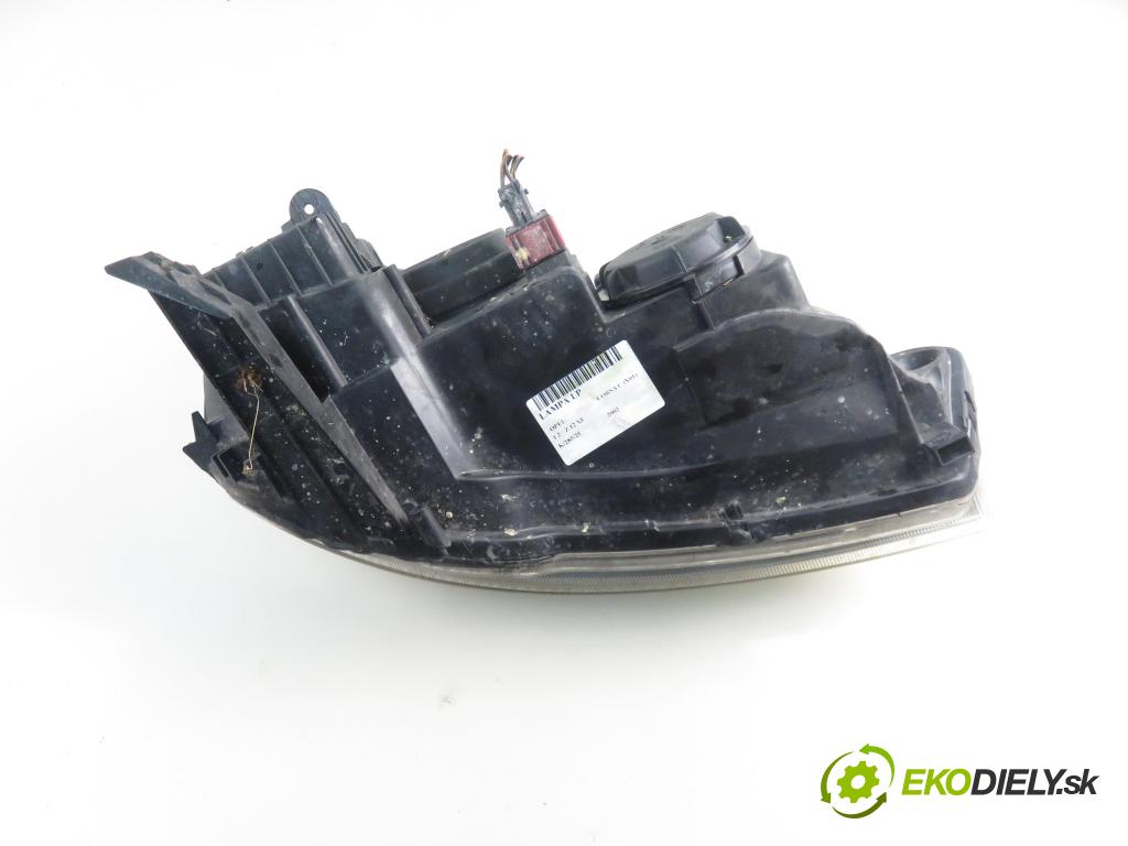 OPEL CORSA C (X01) HB 2002 55,00 1.2 16V 75 - Z 12 XE 1199,00 světlo LP 0301172207