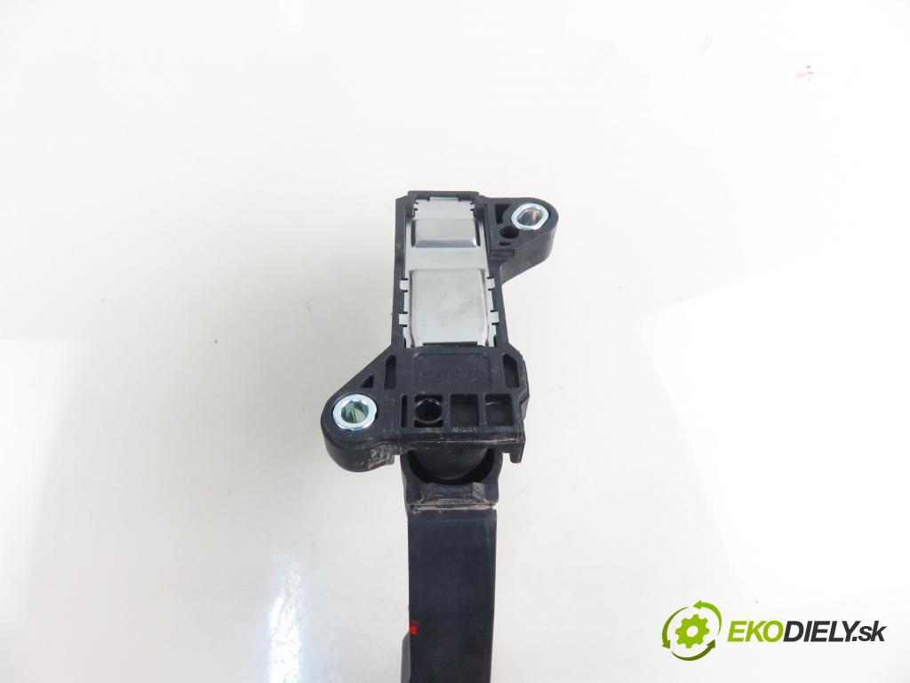 TOYOTA AVENSIS sedan (_T27_) SEDAN 2016 105,00 2.0 D-4D (WWT271_) - 2WW 1995,00 Potenciometer plynu 7811005040 (Pedále)