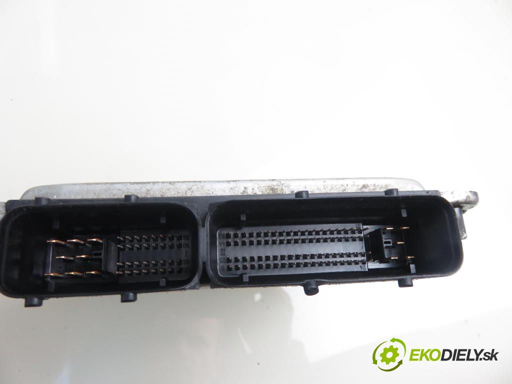 AUDI A3 (8L1) HB 2002 132,00 1.8 T 180 - AUQ 1781,00 Riadiaca jednotka Motor 06A906032HN ; 0261207440