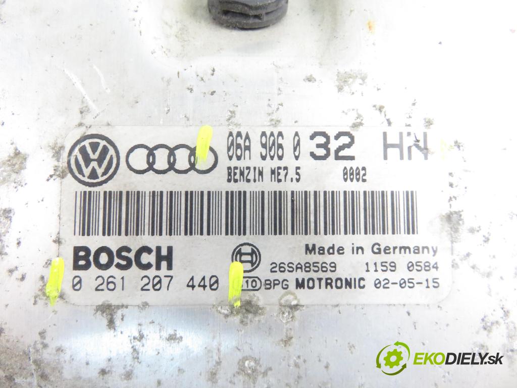 AUDI A3 (8L1) HB 2002 132,00 1.8 T 180 - AUQ 1781,00 Riadiaca jednotka Motor 06A906032HN ; 0261207440