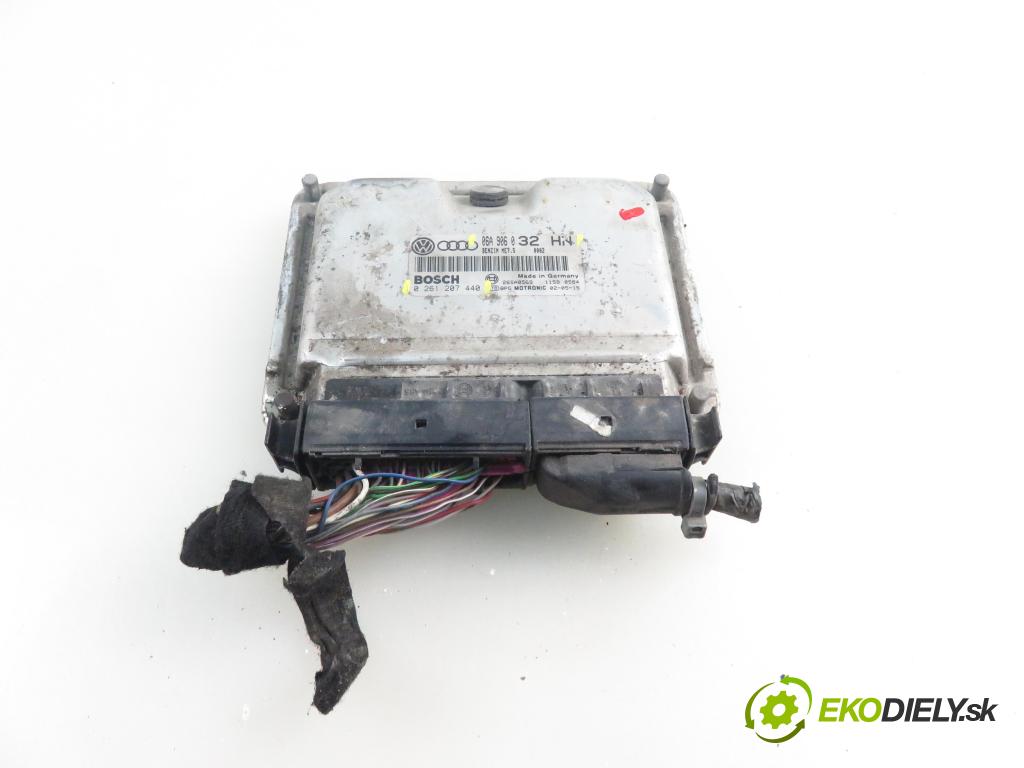 AUDI A3 (8L1) HB 2002 132,00 1.8 T 180 - AUQ 1781,00 Riadiaca jednotka Motor 06A906032HN ; 0261207440