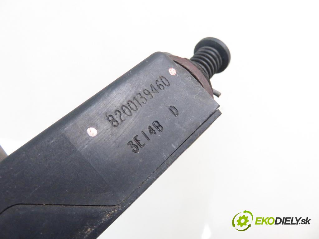 RENAULT SCENIC I (JA0/1_) MINIVAN 2003 0,00 1.6 - K4M 708 1598,00 Potenciometer plynu 8200139460 (Pedále)