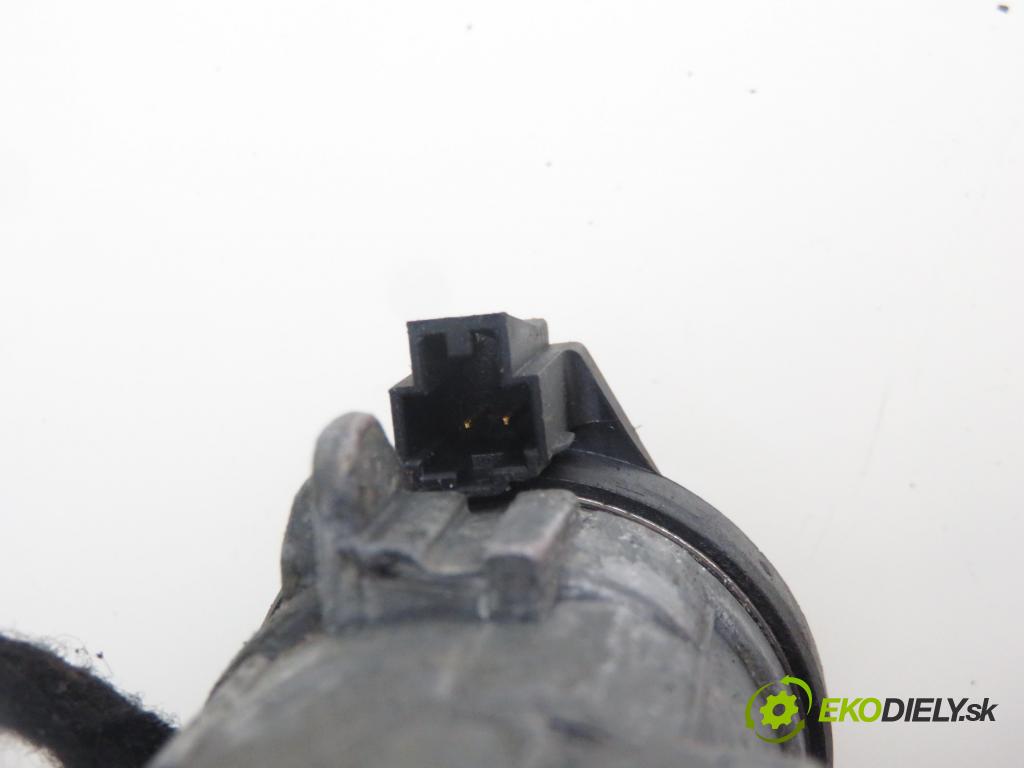 AUDI A3 (8L1) HB 2002 132,00 1.8 T 180 - AUQ 1781,00 spinačka 4B0905851G (Spínacie skrinky a kľúče)