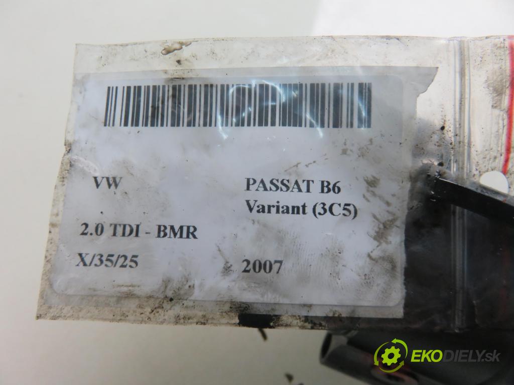 VW PASSAT B6 Variant (3C5) KOMBI 2007 125,00 2.0 TDI - BMR 1968,00 Vstrekovač 03G130073T (Vstrekovač paliva)