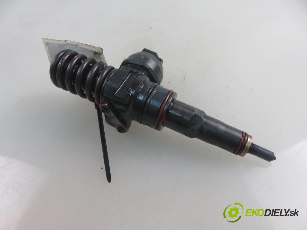 VW GOLF IV (1J1) HB 1999 74,00 1.9 TDI 4motion - ATD 1896,00 Vstrekovač 038130073AJ ; 0414720037 (Vstrekovače)