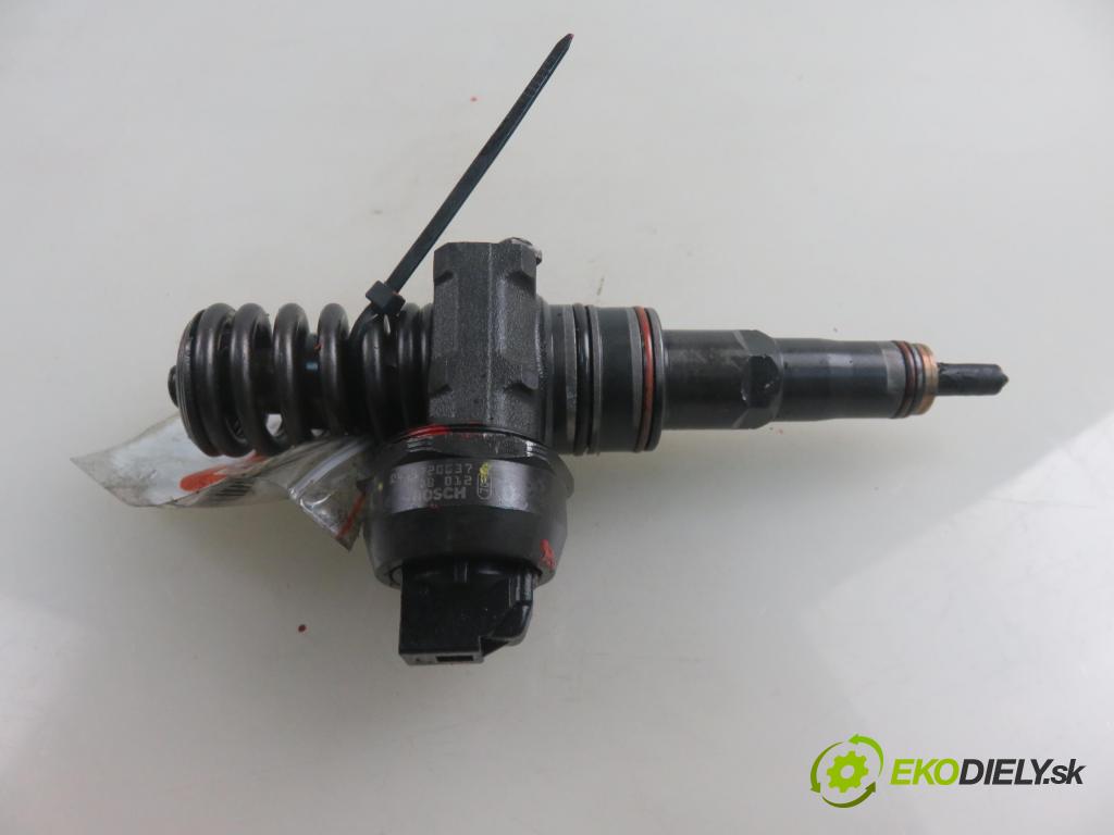 VW GOLF IV (1J1) HB 1999 74,00 1.9 TDI 4motion - ATD 1896,00 Vstrekovač 038130073AJ ; 0414720037 (Vstrekovače)