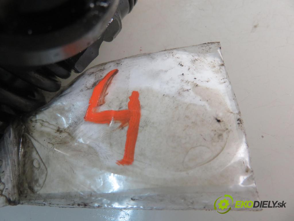 VW GOLF IV (1J1) HB 1999 74,00 1.9 TDI 4motion - ATD 1896,00 Vstrekovač 038130073AJ ; 0414720037 (Vstrekovače)