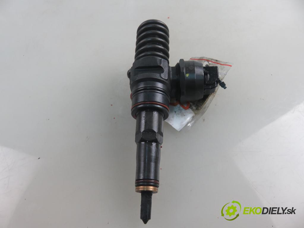 VW GOLF IV (1J1) HB 1999 74,00 1.9 TDI 4motion - ATD 1896,00 Vstrekovač 038130073AJ ; 0414720037 (Vstrekovače)