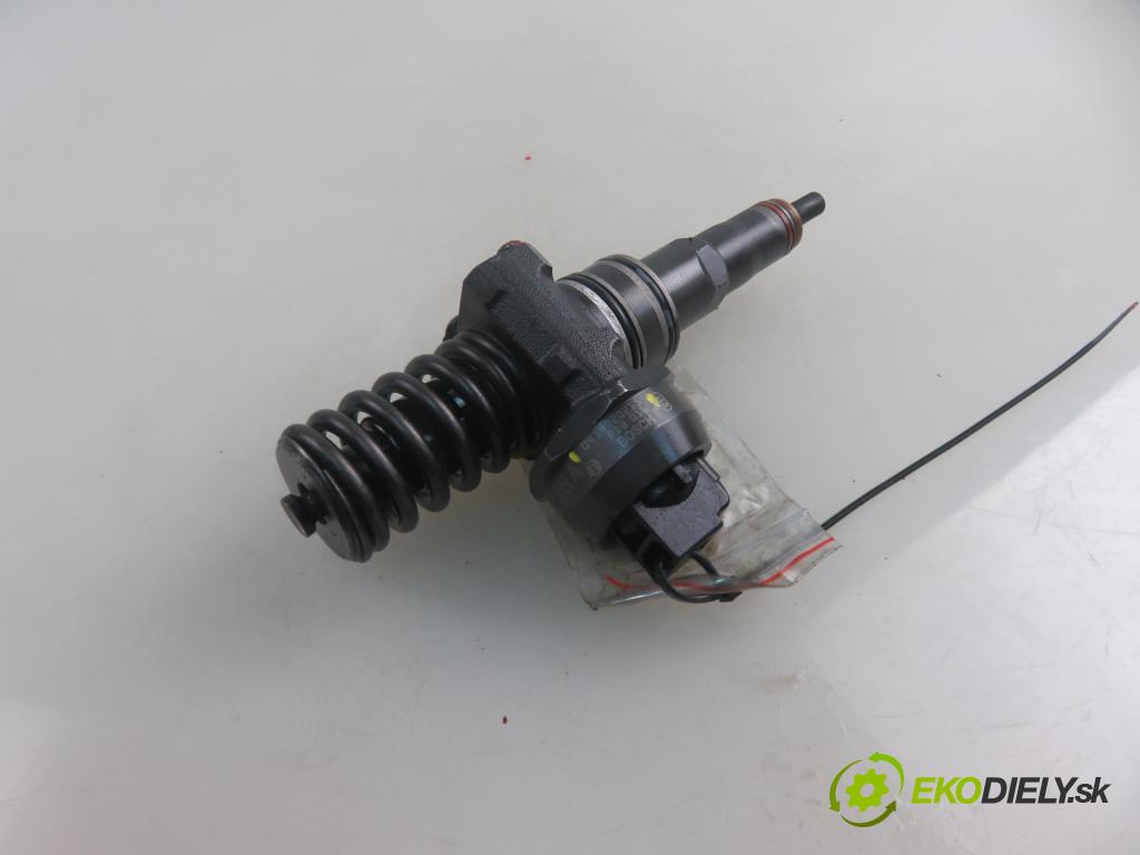 VW GOLF V (1K1) HB 2004 77,00 1.9 TDI PD 105 - BKC 1896,00 Vstrekovač 038130073AG ; 0414720215 (Vstrekovače)