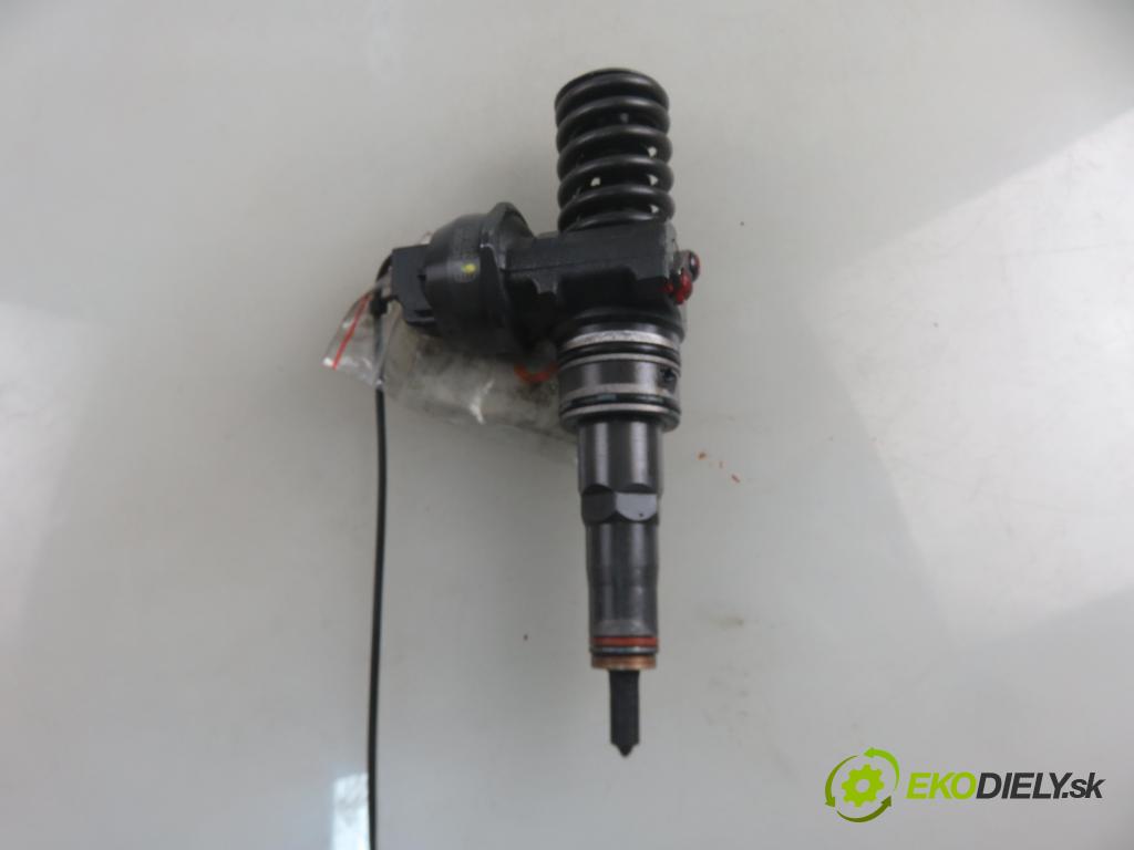 VW GOLF V (1K1) HB 2004 77,00 1.9 TDI PD 105 - BKC 1896,00 Vstrekovač 038130073AG ; 0414720215 (Vstrekovače)