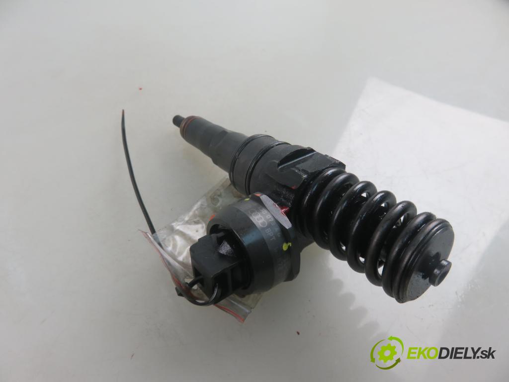 VW GOLF V (1K1) HB 2004 77,00 1.9 TDI PD 105 - BKC 1896,00 Vstrekovač 038130073AG ; 0414720215 (Vstrekovače)