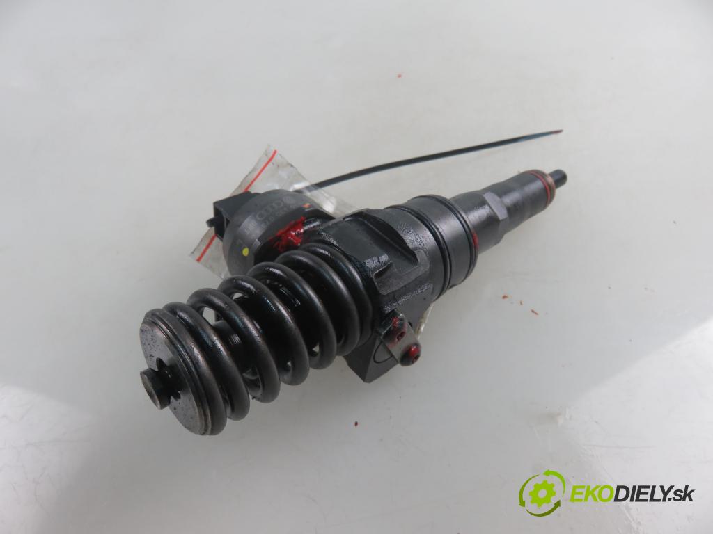 VW GOLF V (1K1) HB 2004 77,00 1.9 TDI PD 105 - BKC 1896,00 Vstrekovač 038130073AG ; 0414720215 (Vstrekovače)