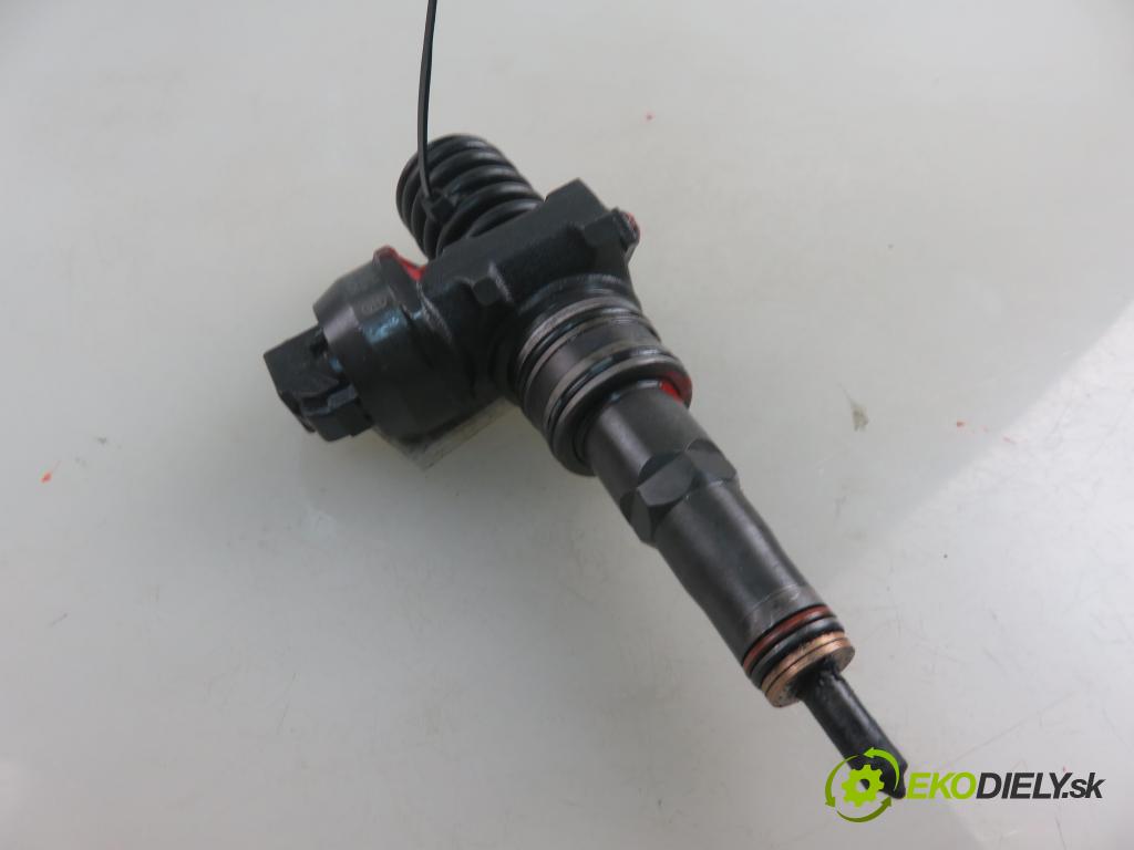 VW GOLF V (1K1) HB 2004 77,00 1.9 TDI PD 105 - BKC 1896,00 Vstrekovač 038130073AG ; 0414720215 (Vstrekovače)
