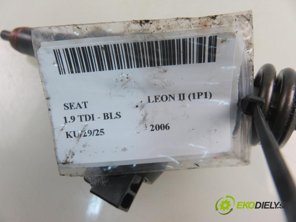 SEAT LEON (1P1) HB 2006 77,00 1.9 TDI - BLS 1896,00 Vstrekovač 038130073BN ; 0414720313 (Vstrekovače)