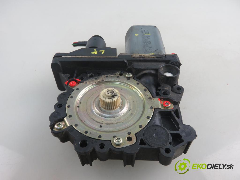 AUDI A3 (8L1) HB 2002 132,00 1.8 T 180 - AUQ 1781,00 motorek sťahovaní oken LP 8L4959801C