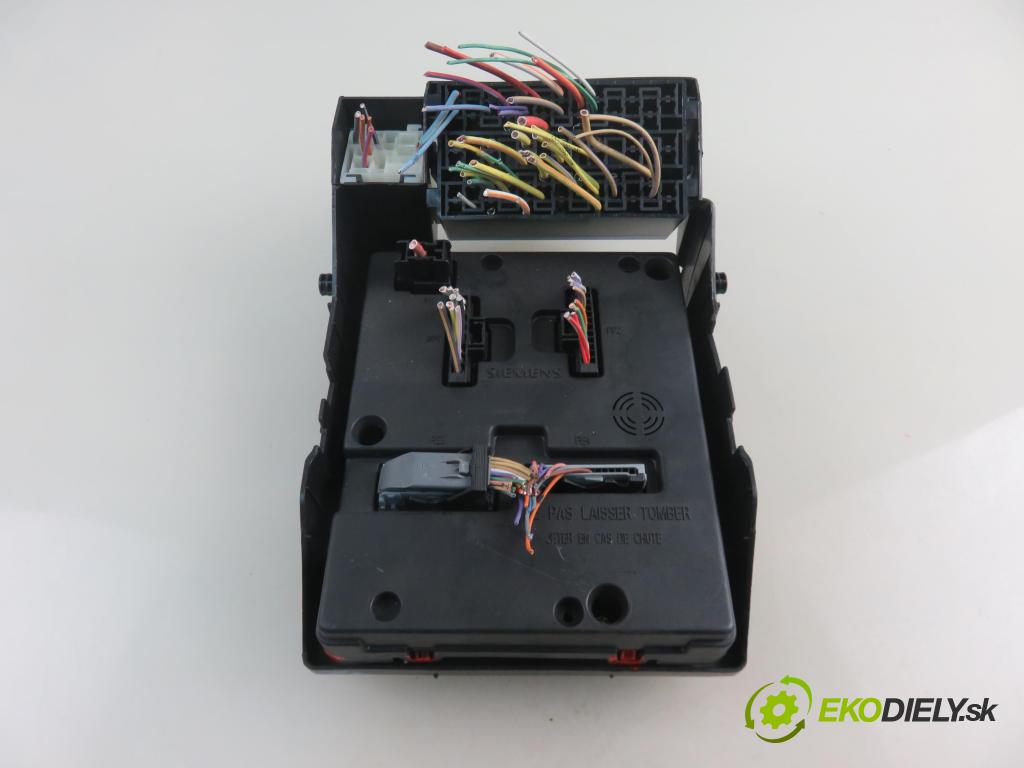 RENAULT SCENIC I (JA0/1_) MINIVAN 2003 0,00 1.6 - K4M 708 1598,00 MODUL BSI 8200029342B ; S108502610G