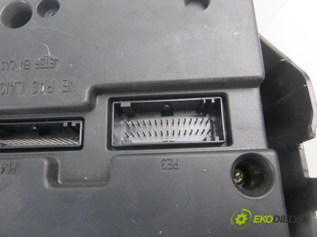 RENAULT SCENIC I (JA0/1_) MINIVAN 2003 0,00 1.6 - K4M 708 1598,00 MODUL BSI 8200029342B ; S108502610G