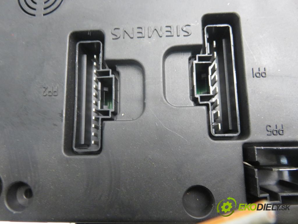 RENAULT SCENIC I (JA0/1_) MINIVAN 2003 0,00 1.6 - K4M 708 1598,00 MODUL BSI 8200029342B ; S108502610G