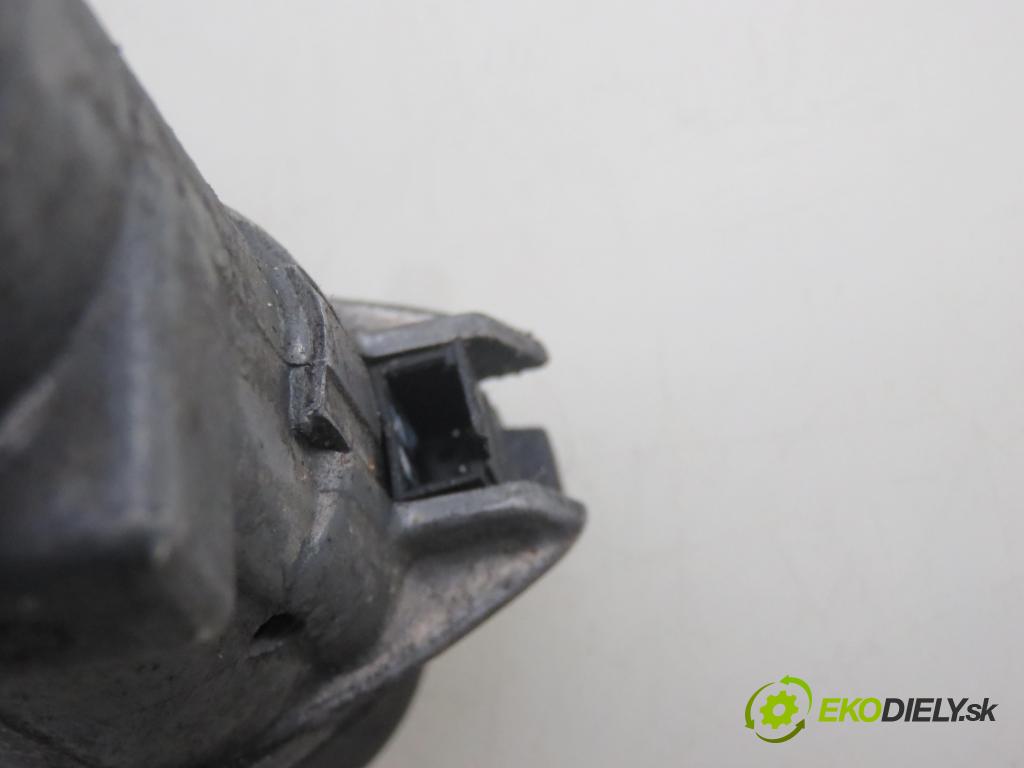 VW GOLF IV (1J1) HB 1999 74,00 1.6 - AKL 1595,00 spinačka 4B0905851C (Spínacie skrinky a kľúče)