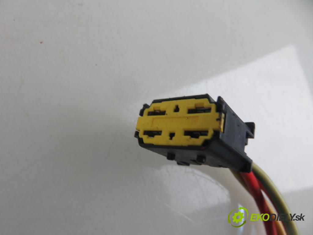 RENAULT SCENIC I (JA0/1_) MINIVAN 2003 0,00 1.6 - K4M 708 1598,00 spinačka  (Spínacie skrinky a kľúče)