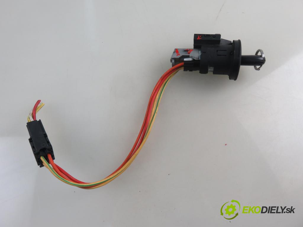 RENAULT MEGANE Scenic (JA0/1_) MINIVAN 1999 79,00 1.6 16V 107 - K4M 700 1598,00 spinačka  (Spínacie skrinky a kľúče)