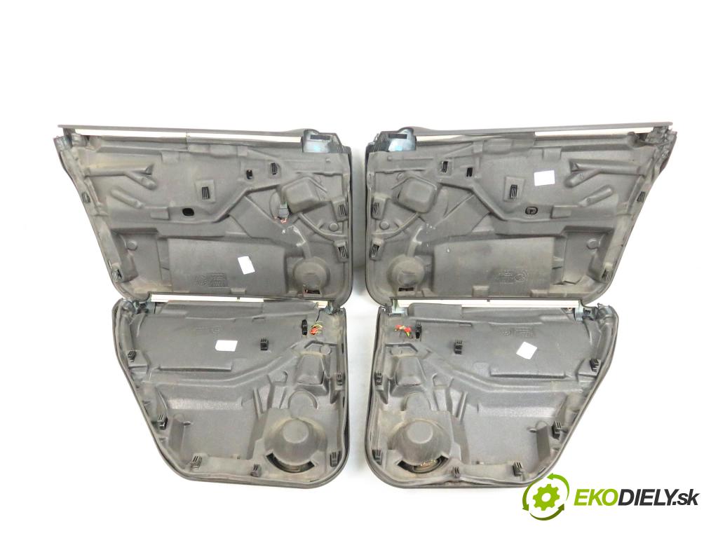 AUDI A3 (8L1) HB 2002 132,00 1.8 T 180 - AUQ 1781,00 Sedadlá, sedačky